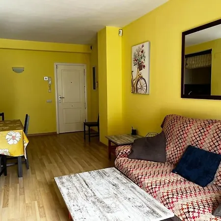 Hermoso Con Piscina A 300m De La Playa * Lloret de Mar